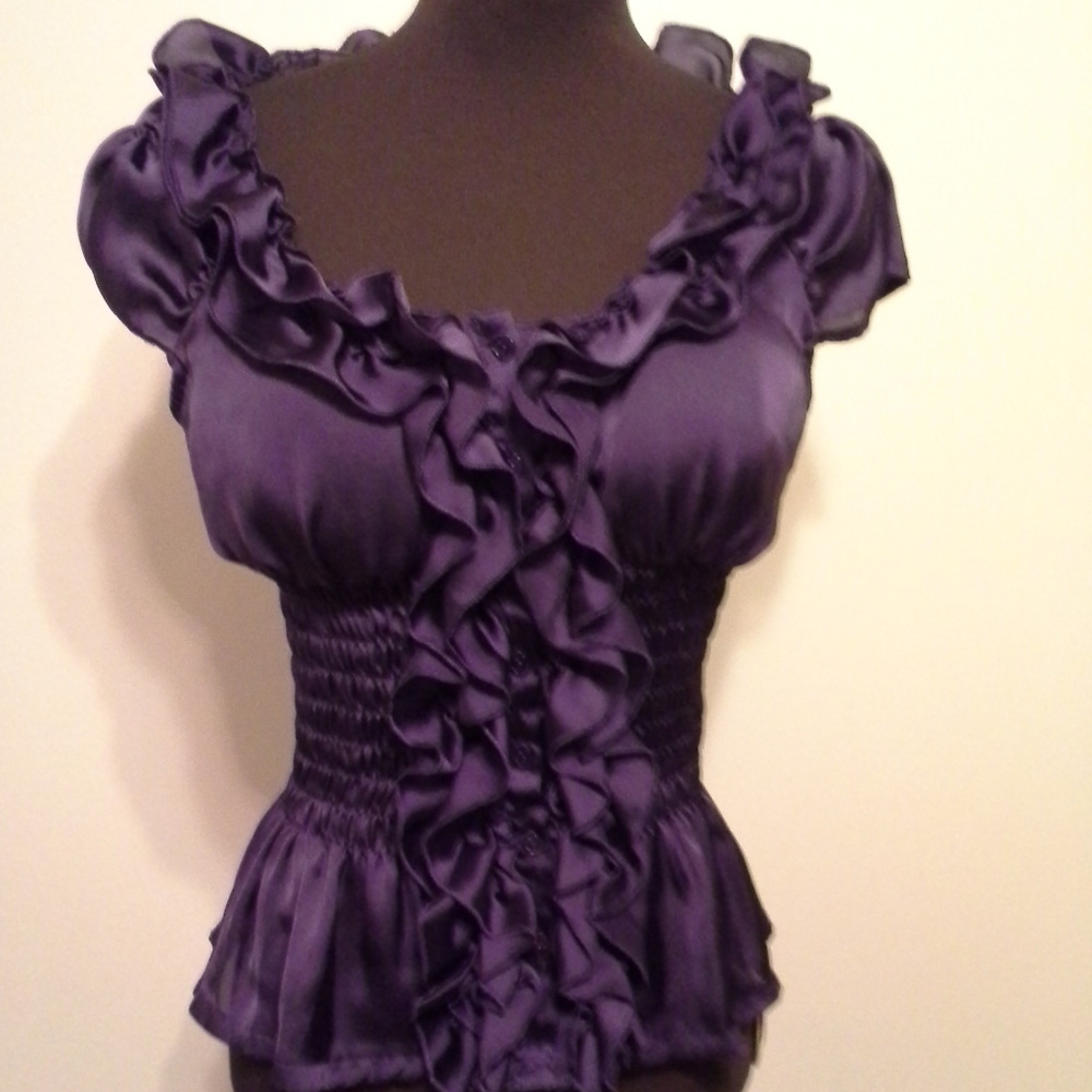 Rue 21 medium purple ruffled blouse